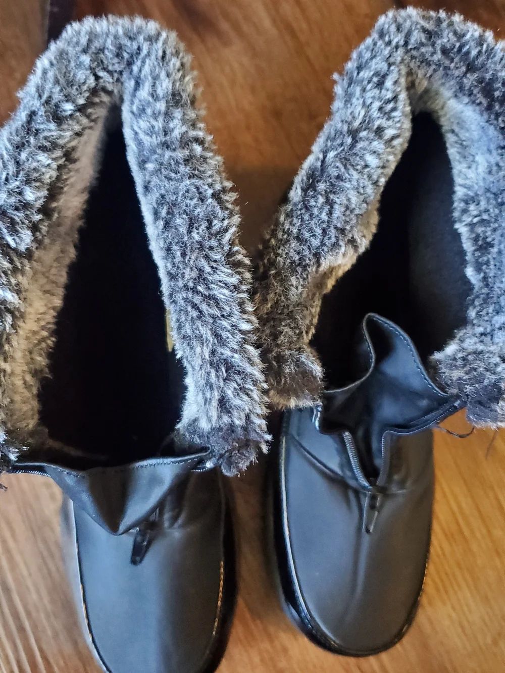Totes Weatherproof Faux-Fur Lined Ankle Boots